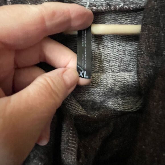 Kuhl size Xl Lea Cowl neck pullover. - Picture 5 of 8